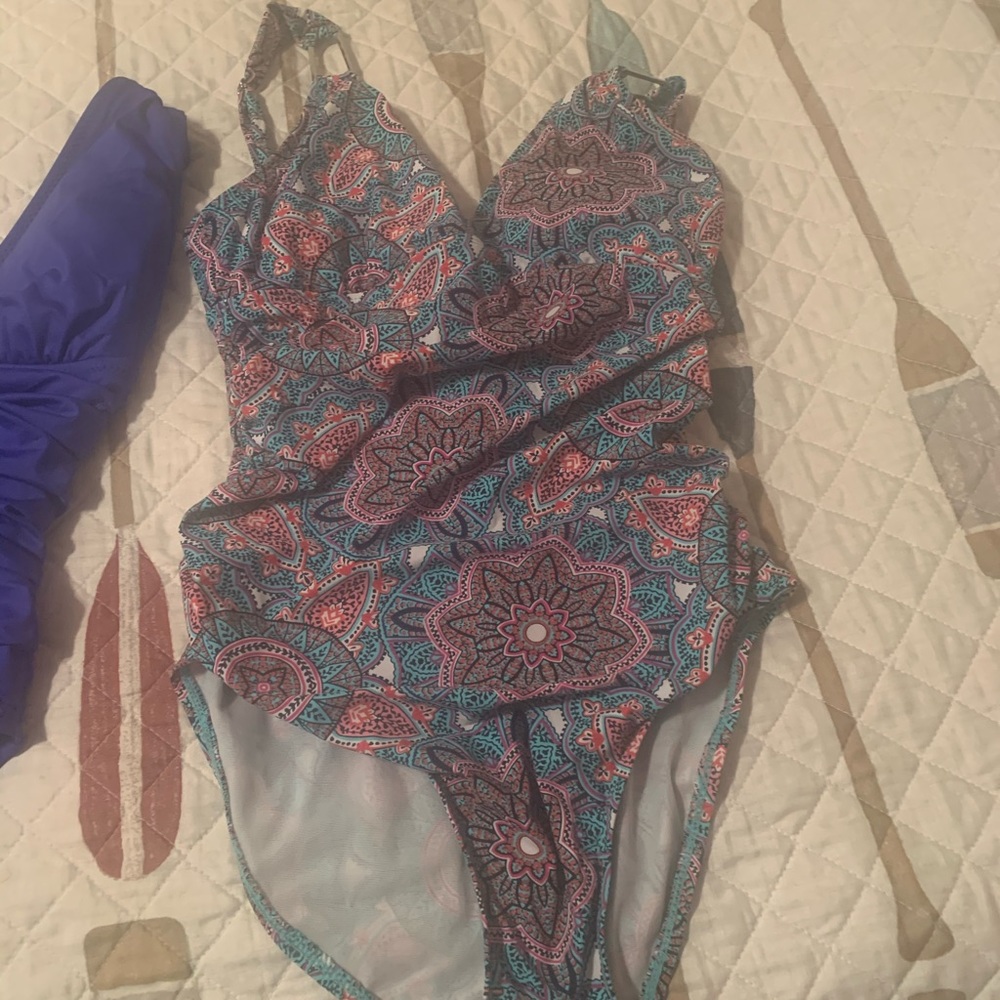 Brand new Assets by Spanx 1 piece bathing suit